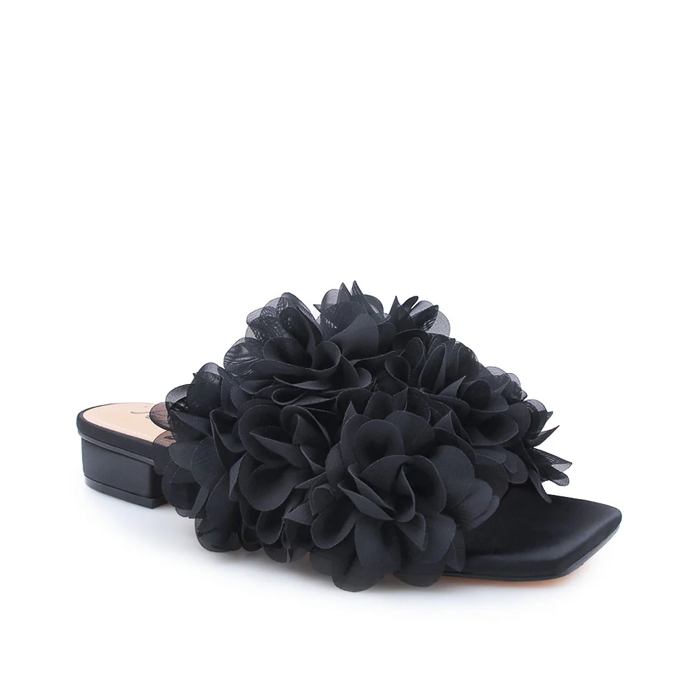 Cristina - Image 7