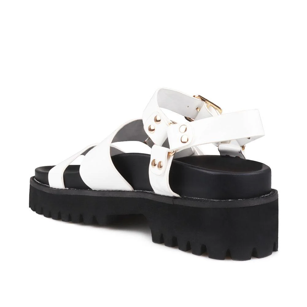 Bruce - Image 12